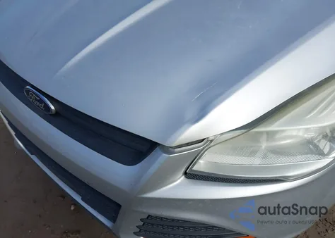 2014 Ford Escape S z USA, uszkodzony, nr VIN 1FMCU0F71EUB77447